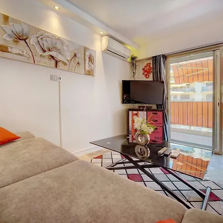 Immogroom - Modern - Terrace - A/c - Congress/beaches דירה